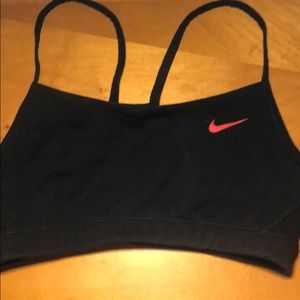 Nike light support sports bra